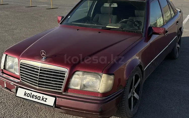 Mercedes-Benz E 200 1994 года за 1 550 000 тг. в Караганда