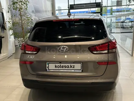 Hyundai i30 2023 года за 9 900 000 тг. в Актобе – фото 8