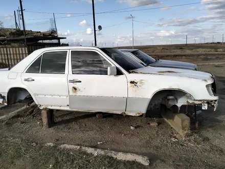 Mercedes-Benz E 250 1991 года за 1 000 000 тг. в Жезказган – фото 20