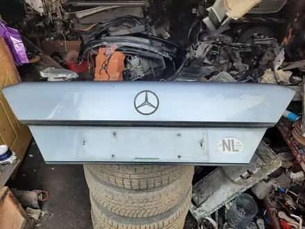 Багажник W124 за 20 000 тг. в Алматы