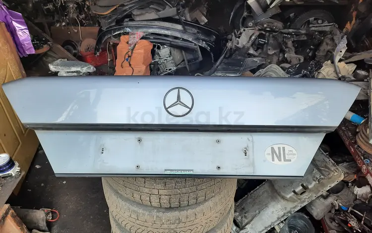 Багажник W124 за 20 000 тг. в Алматы