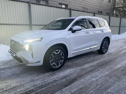 Hyundai Santa Fe 2022 года за 21 000 000 тг. в Алматы