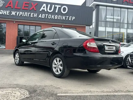 Toyota Camry 2002 года за 3 300 000 тг. в Шымкент – фото 2