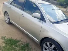 Toyota Avensis, 2005
