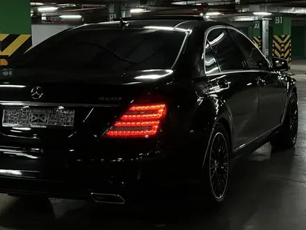 Mercedes-Benz S 550 2010 года за 10 700 000 тг. в Павлодар – фото 16