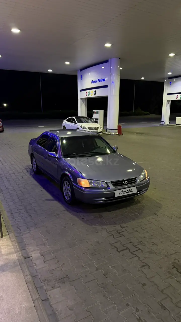 Toyota Camry, 2000