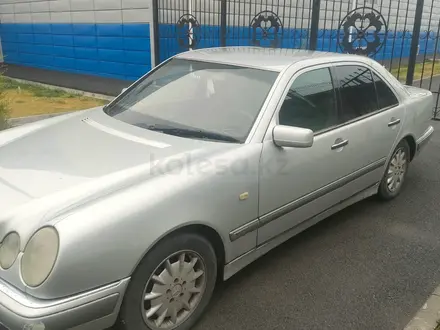 Mercedes-Benz E 280 1997 года за 4 000 000 тг. в Шымкент – фото 3