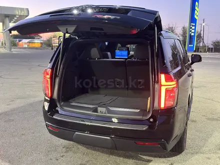 Chevrolet Tahoe 2024 года за 46 000 000 тг. в Алматы – фото 18