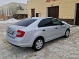 Skoda Rapid 2015 годаүшін4 650 000 тг. в Уральск – фото 3