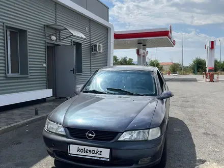 Opel Vectra 1998 года за 1 200 001 тг. в Туркестан – фото 2