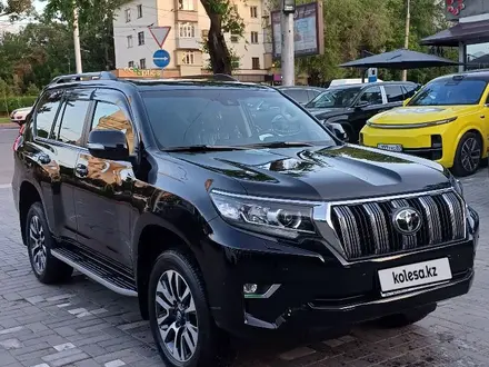 Toyota Land Cruiser Prado 2023 года за 32 000 000 тг. в Алматы – фото 4