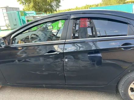 Hyundai Sonata 2010 года за 4 300 000 тг. в Актобе – фото 4