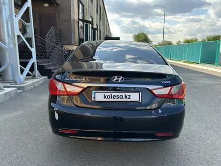 Hyundai Sonata 2010 года за 4 300 000 тг. в Актобе – фото 3