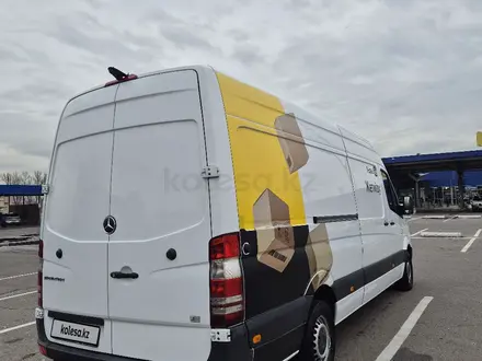 Mercedes-Benz Sprinter 2018 года за 16 000 000 тг. в Алматы – фото 3