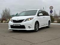 Toyota Sienna 2014 года за 12 500 000 тг. в Уральск