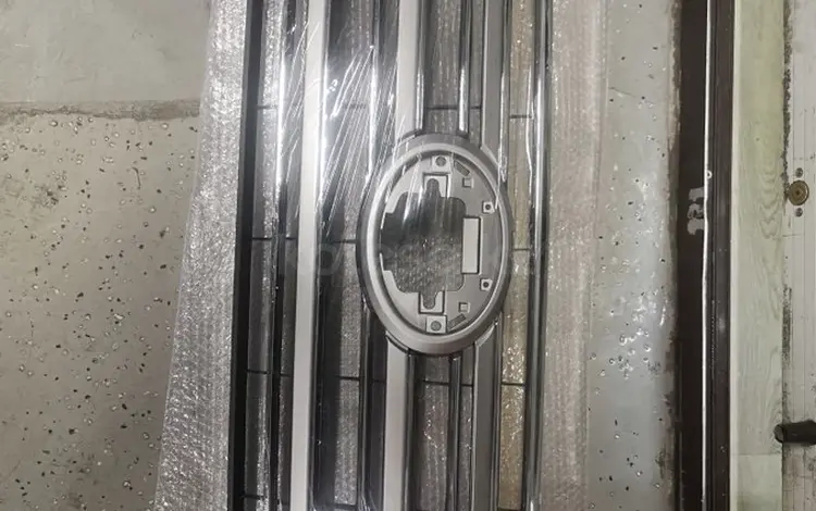 Решетка радиатора на Тойоту Ланд Крузер 200 2015-2020 за 35 000 тг. в Астана