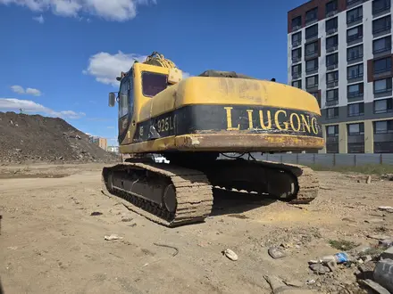 LiuGong  CLG 925E 2013 года за 7 500 000 тг. в Астана – фото 2