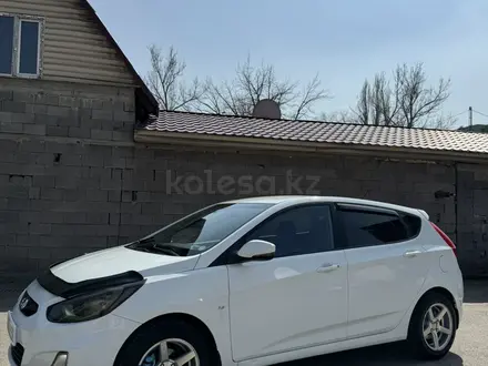 Hyundai Accent 2013 года за 5 300 000 тг. в Алматы – фото 2