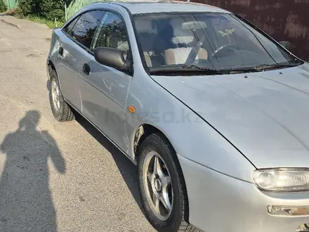 Mazda 323 1995 года за 1 000 000 тг. в Алматы – фото 3