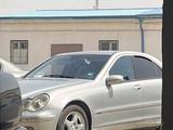 Mercedes-Benz C 240 2001 годаfor3 600 000 тг. в Актау – фото 2