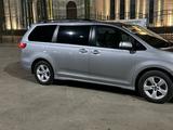 Toyota Sienna 2020 годаfor16 500 000 тг. в Шымкент