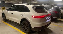 Porsche Cayenne 2018 года за 28 000 000 тг. в Костанай – фото 4