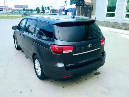 Kia Sedona 2015 года за 8 500 000 тг. в Астана – фото 9