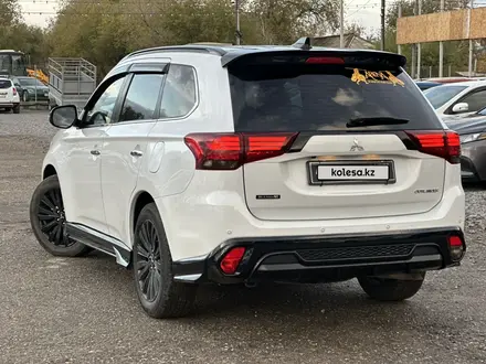 Mitsubishi Outlander 2022 года за 13 000 000 тг. в Актобе – фото 4