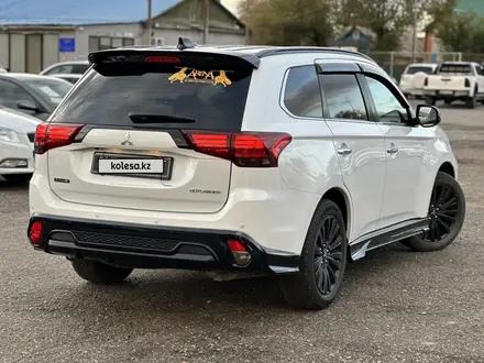 Mitsubishi Outlander 2022 года за 13 000 000 тг. в Актобе – фото 5