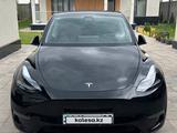 Tesla Model Y 2022 года за 16 300 000 тг. в Алматы – фото 4