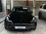 Tesla Model Y 2022 года за 16 300 000 тг. в Алматы – фото 2