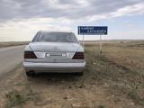 Mercedes-Benz E 200 1993 года за 1 300 000 тг. в Семей