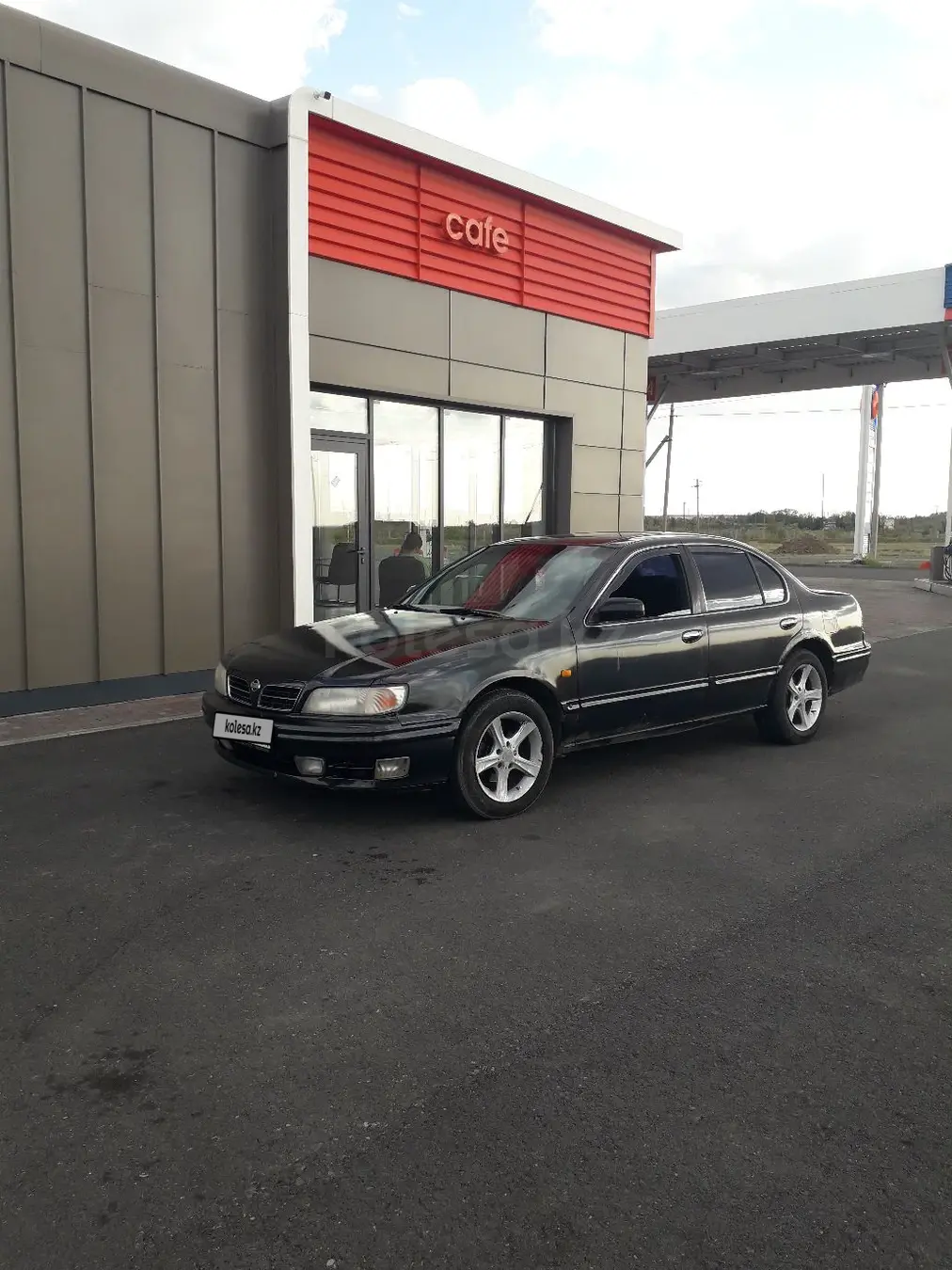 Nissan Maxima, 1996