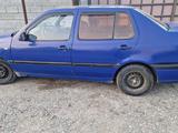 Volkswagen Vento 1993 года за 700 000 тг. в Алматы – фото 4