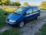 Volkswagen Sharan 1995 годаүшін3 200 000 тг. в Петропавловск