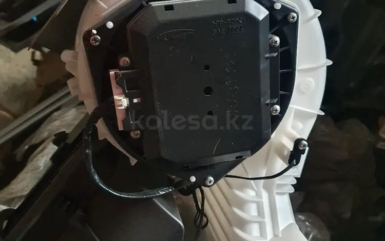 Моторчик печки за 75 000 тг. в Алматы