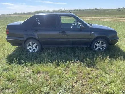 Volkswagen Vento 1993 года за 1 000 000 тг. в Темиртау – фото 7