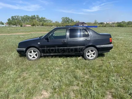 Volkswagen Vento 1993 года за 1 000 000 тг. в Темиртау – фото 8