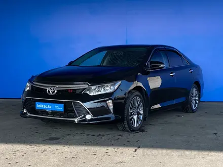 Toyota Camry 2017 года за 11 260 000 тг. в Шымкент