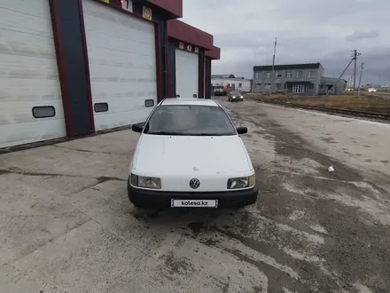 Volkswagen Passat 1988 года за 900 000 тг. в Астана – фото 2