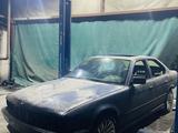 BMW 530 1991 годаүшін800 000 тг. в Алматы