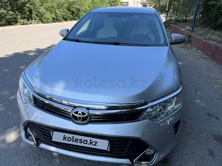 Toyota Camry 2017 года за 12 600 000 тг. в Павлодар – фото 3