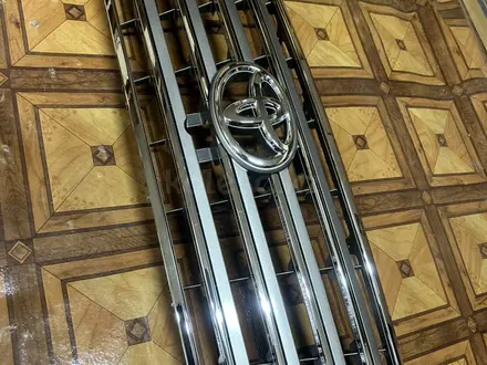 Решетка радиатор под камеру LC 200 (12-15) за 130 000 тг. в Алматы – фото 2