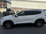 Hyundai Santa Fe 2023 годаүшін12 750 000 тг. в Алматы – фото 3