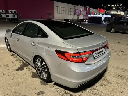 Hyundai Grandeur 2016 года за 8 990 000 тг. в Алматы – фото 52