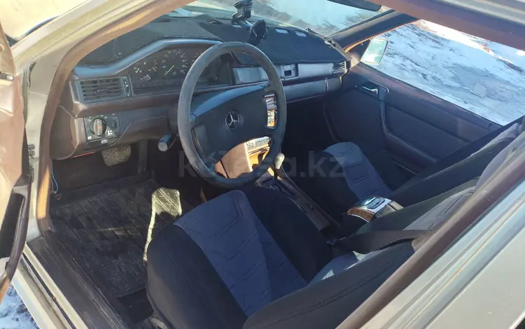 Mercedes-Benz E 230 1988 года за 1 000 000 тг. в Талдыкорган