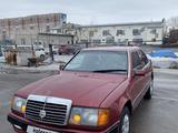 Mercedes-Benz E 280 1993 года за 2 100 000 тг. в Астана – фото 3