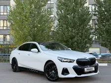 BMW 5 Series, 2023