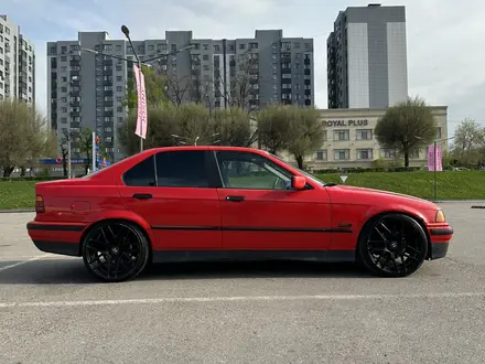 BMW 320 1994 года за 2 900 000 тг. в Алматы – фото 9
