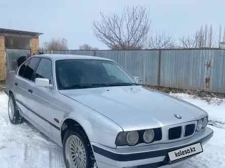 BMW 525 1992 года за 1 900 000 тг. в Шу – фото 2